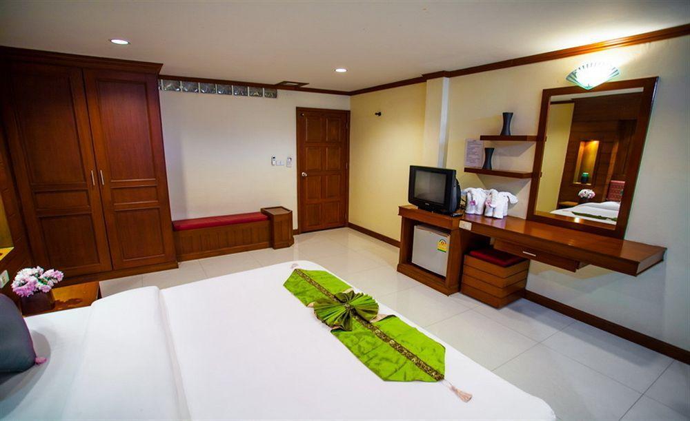 Pr芭东公寓 Patong 外观 照片
